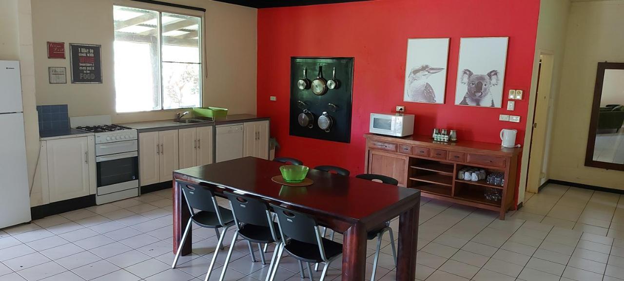 Litchfield Tourist Park Hotel Batchelor Ngoại thất bức ảnh